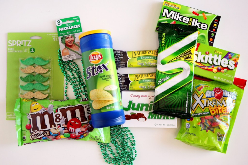 St. Patrick's Day Gift Box with Green Snack