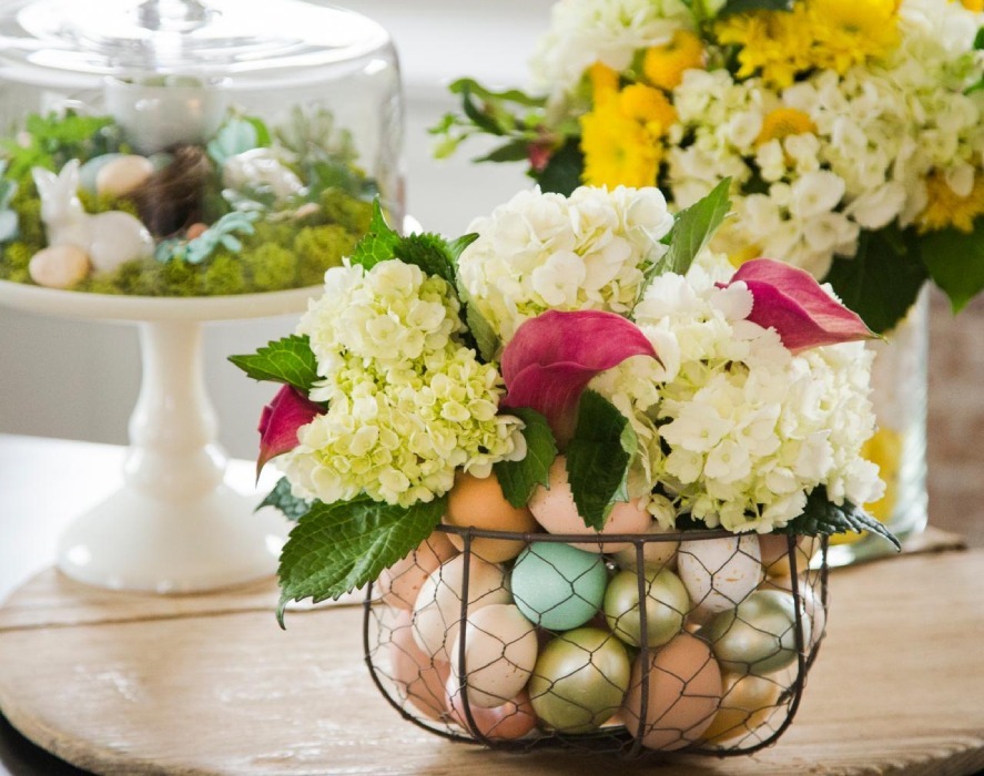 Floral Centerpieces Decor as Easter Gift Ideas