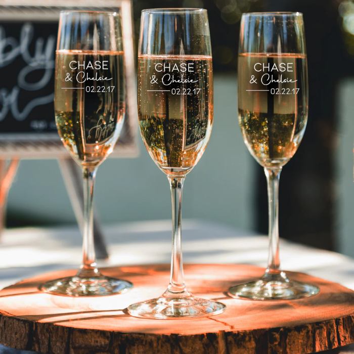 Personalized Champagne Glasses suggestions for wedding gifts