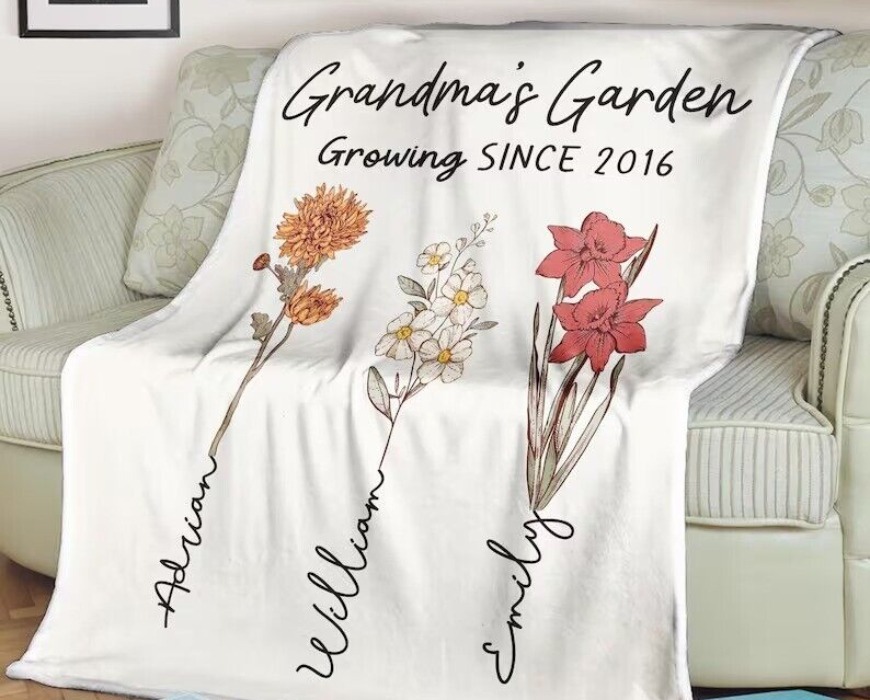 Personalized Embroidery Blanket as Gift for Mother's Day for Grandma