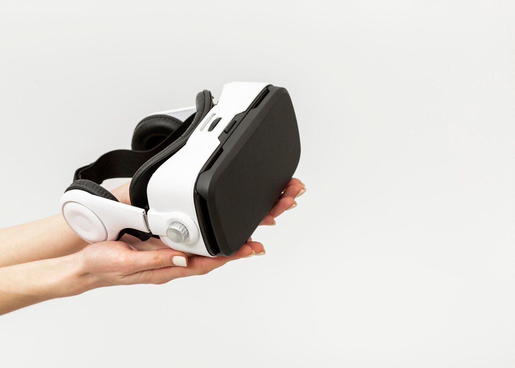 Virtual reality headset