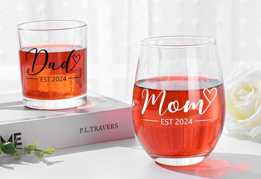 Mom and Dad Gift Ideas for Parent on Anniversary Day