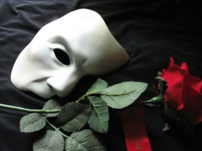 Replica of the Phantom of the Opera mask As Present For Theater Lover