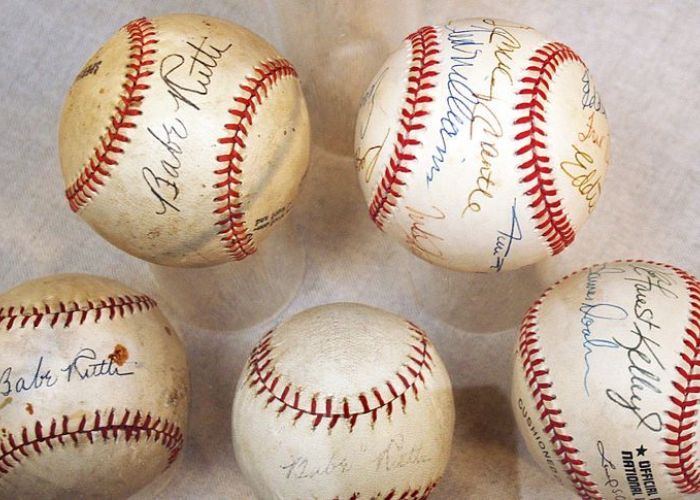 Autographed Baseball As Baseball Gift Ideas For Dad